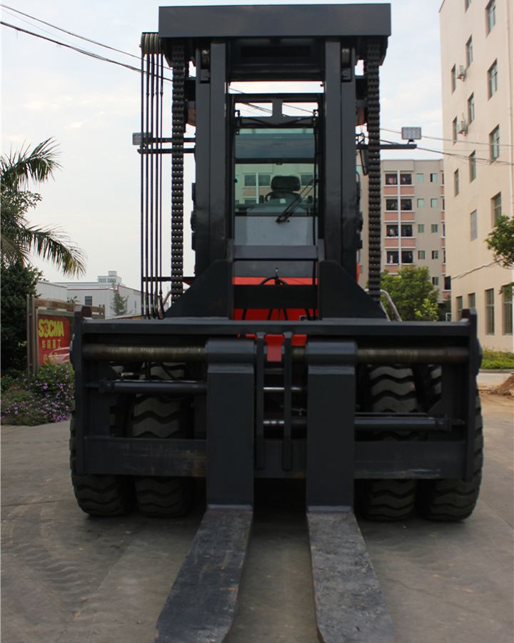 50 Ton Forklift