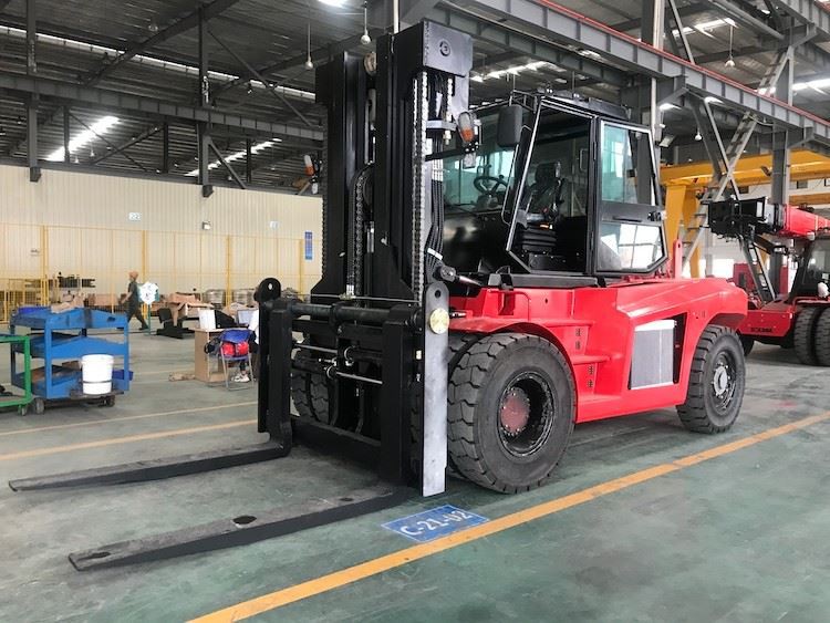 electric 15 ton forklift 5
