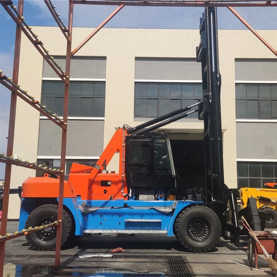 Marina Forklift (3)