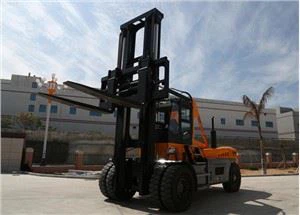 SOCMA מלגזה כבדה מסוג 28 טון חדש