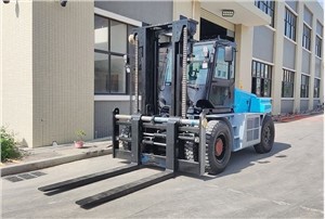 מלגזה SOCMA PURE ELECTRIC 10T קיבולת